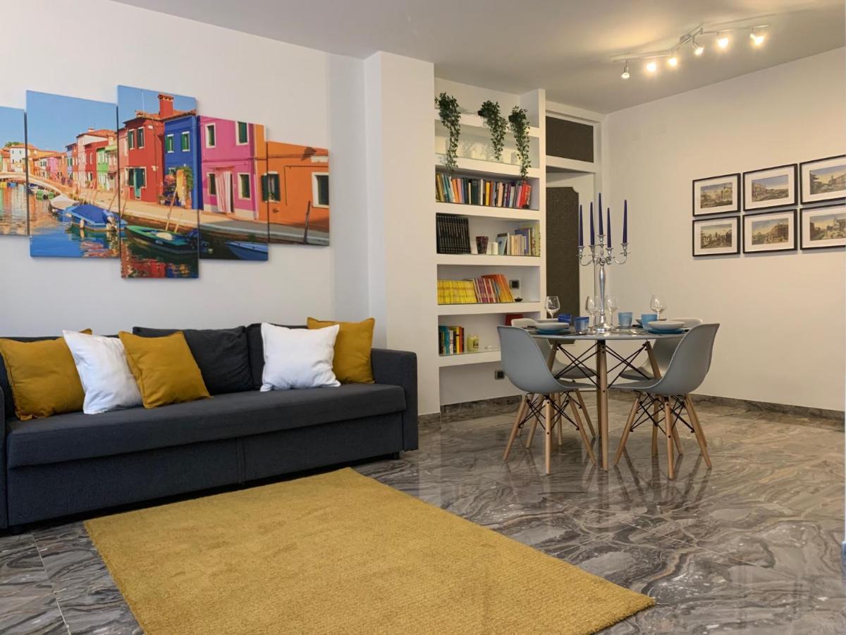 Holidays Apartment Toti To Fulfill Your Wishes Местре Екстериор снимка