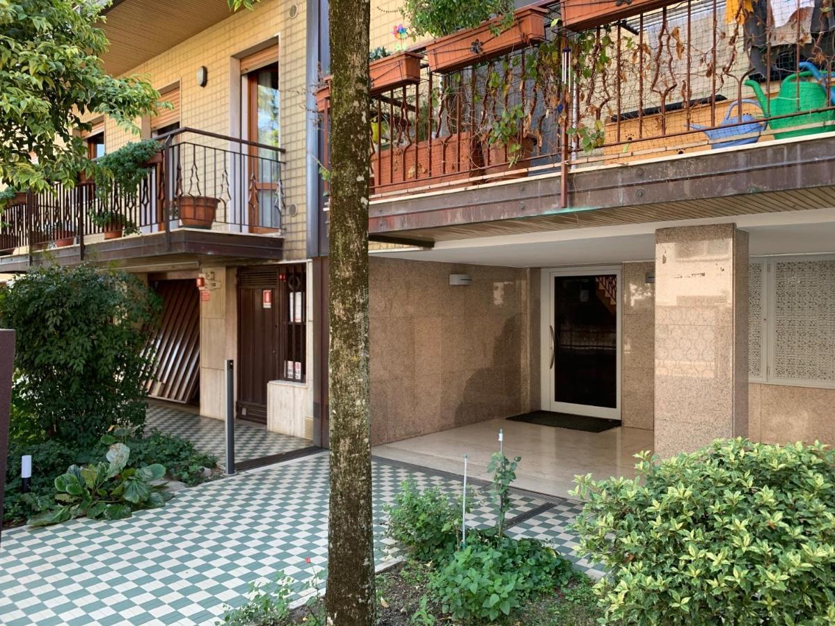 Holidays Apartment Toti To Fulfill Your Wishes Местре Екстериор снимка