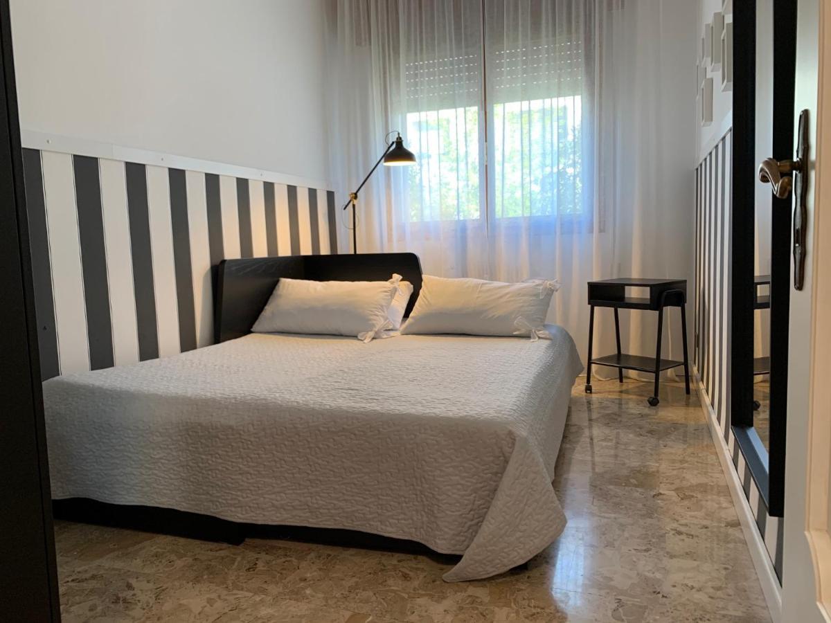 Holidays Apartment Toti To Fulfill Your Wishes Местре Екстериор снимка